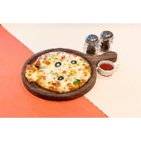 Square Mexican Pizza (Pizza Topped With Mexican Sauce, Exotic Vegetable)