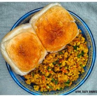 Bhurji Pav - pav 2 pcs